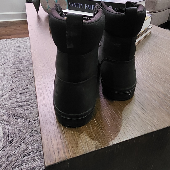 Timberland Women's Black Lace-Up Boots - Picture 2 of 3